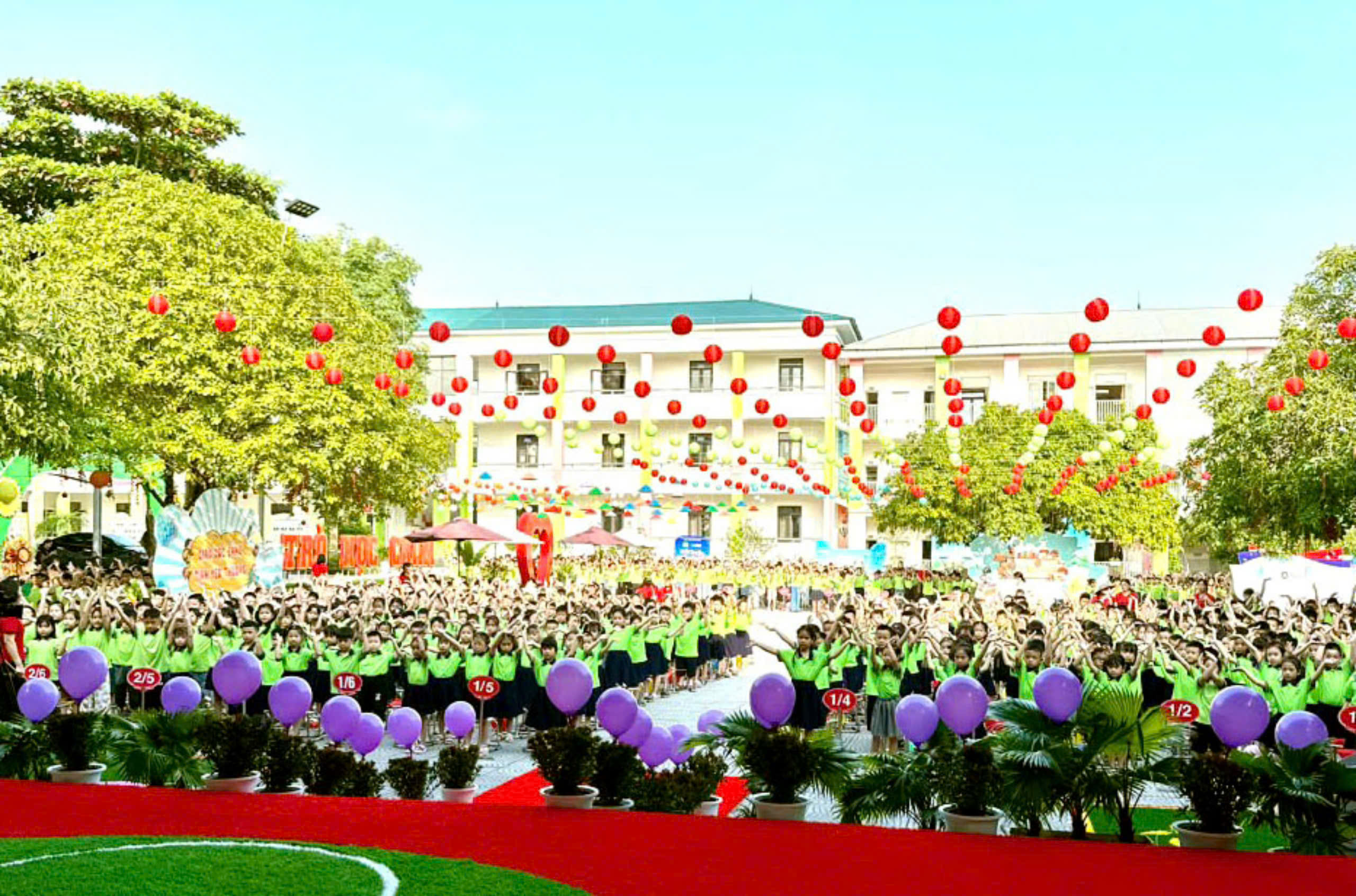 Phú Thọ: Trường Tiểu học Tân Dân (Việt Trì) khai giảng năm học mới và đón nhận Cờ đơn vị xuất sắc của Trung ương Đoàn TNCS Hồ Chí Minh