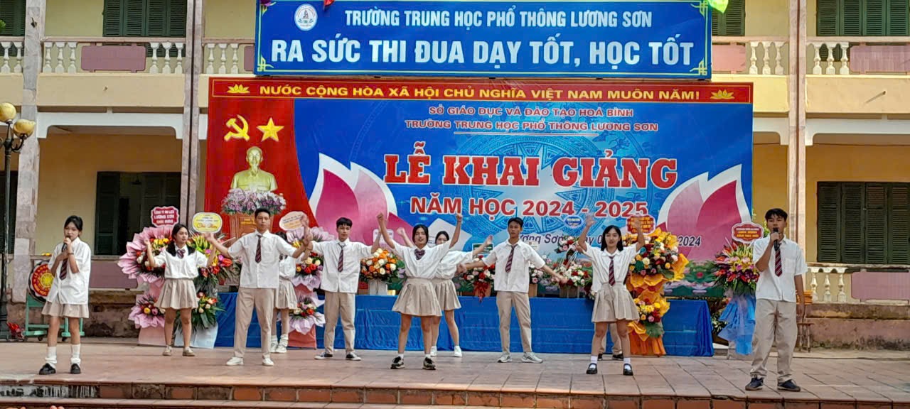 Lễ khai giảng năm học 2024 – 2025 Trường THPT Lương Sơn