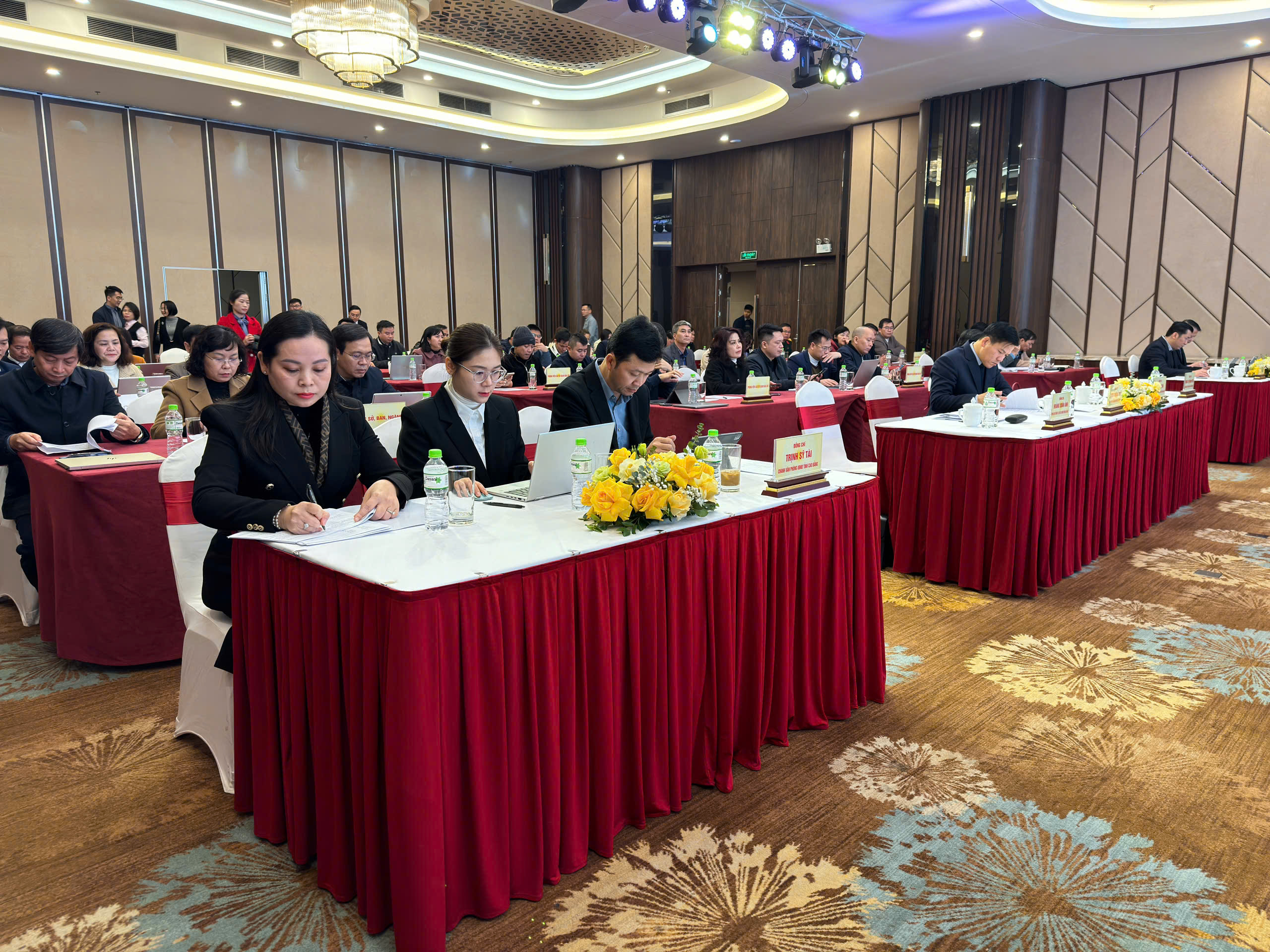 Cao Bằng: Tập trung thực hiện đồng bộ các giải pháp, tăng trưởng rõ nét trên các lĩnh vực.