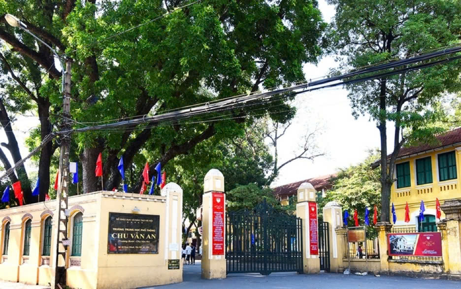 Trường THPT Chu Văn An và THPT Sơn Tây chính thức trở thành trường chuyên
