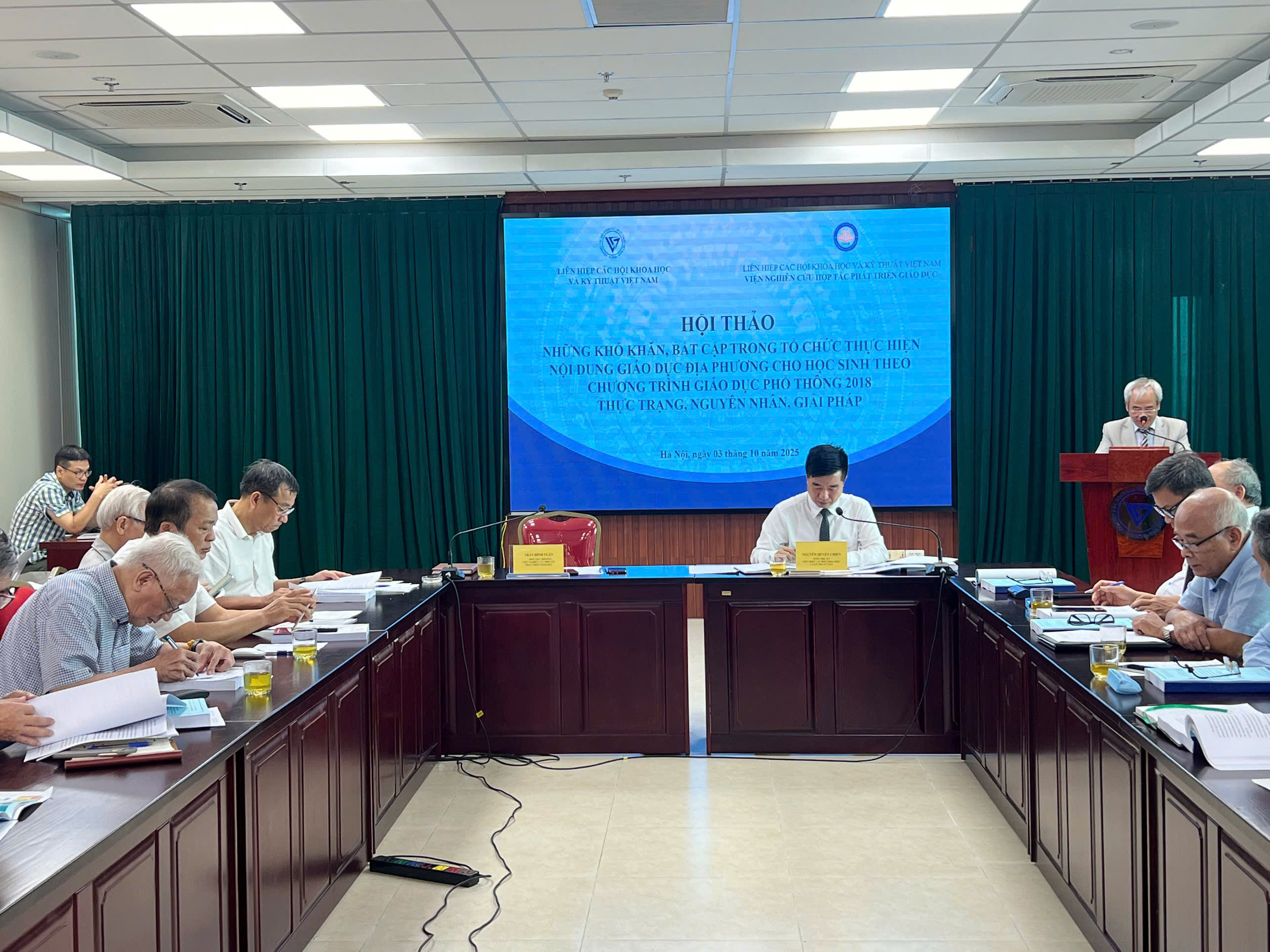 Hội thảo khoa học về những khó khăn, bất cập trong tổ chức thực hiện nội dung giáo dục địa phương theo Chương trình giáo dục phổ thông 2018