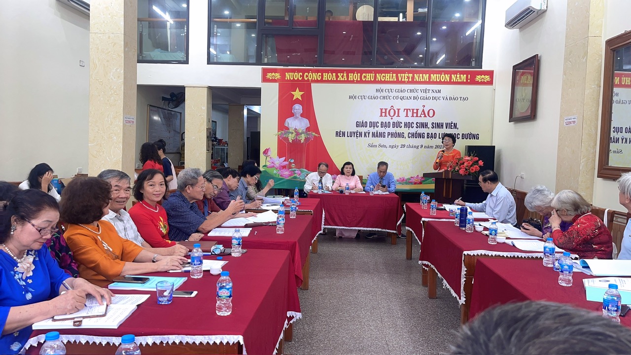 Hội thảo “Giáo dục đạo đức học sinh, sinh viên – Rèn luyện kỹ năng phòng, chống bạo lực học đường” GIÁO DỤC NHÂN VĂN VÀ TRÁCH NHIỆM CHUNG CỦA TOÀN XÃ HỘI