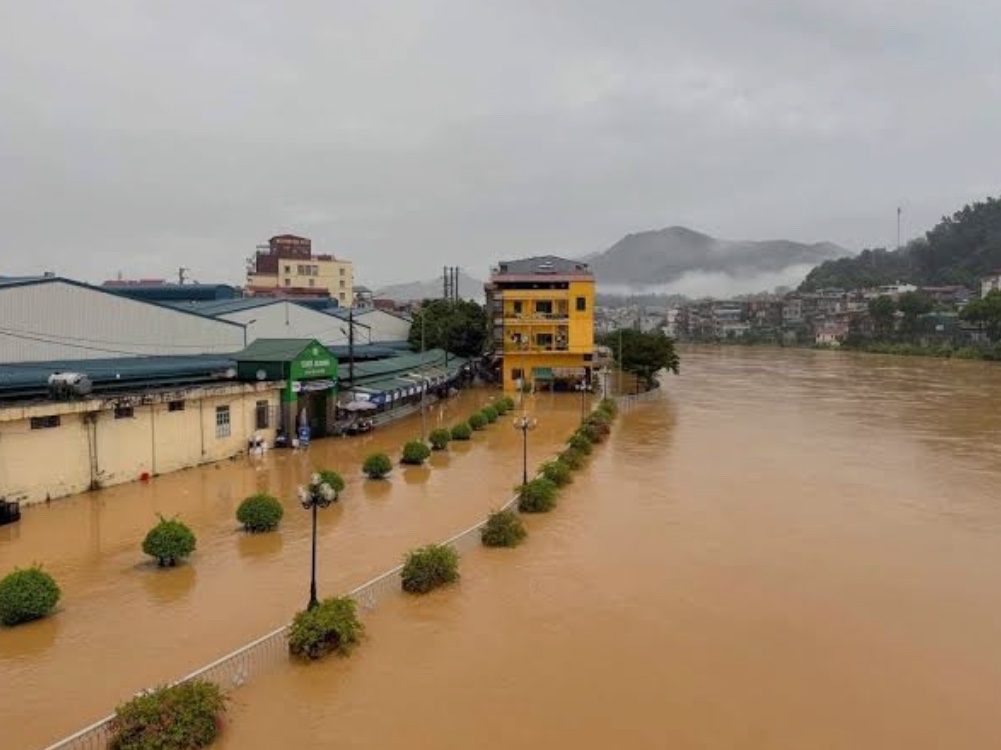 Mưa lớn do hoàn lưu bão số 11 gây thiệt hại nặng tại Cao Bằng: Hơn 7.500 hộ dân và hàng chục trường học bị ảnh hưởng