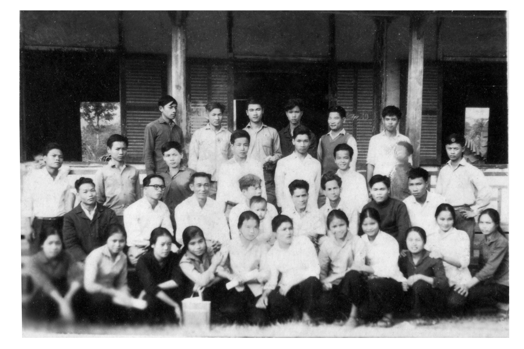 GIÁO DỤC CHÍNH TRỊ, TƯ TƯỞNG, ĐẠO ĐỨC CHO HỌC SINH PHỔ THÔNG Ở MIỀN BẮC (1954 - 1975) - Ý NGHĨA LỊCH SỬ VÀ HIỆN THỰC