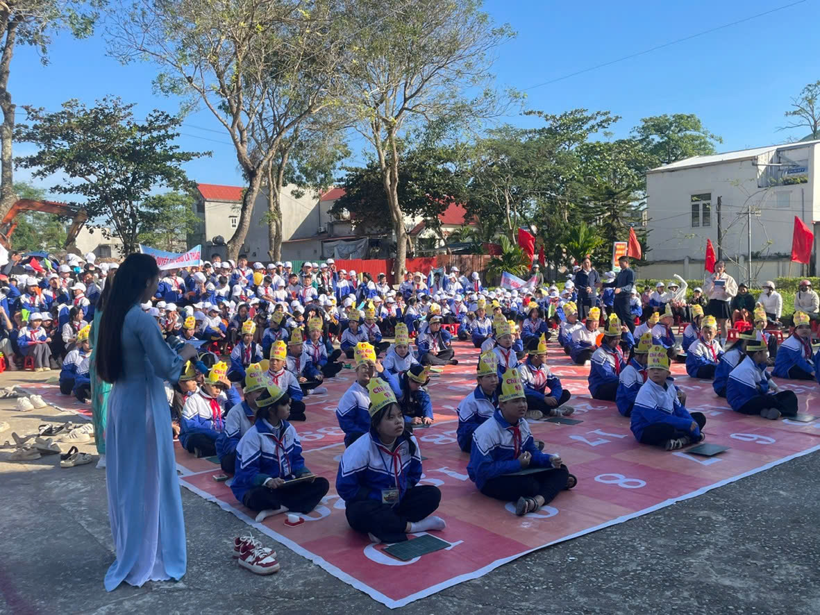 Thanh hóa: Trường THCS Công Chính tổ chức Hội thi Rung chuông vàng Chào mừng 43 năm Ngày Nhà giáo Việt Nam 20/11