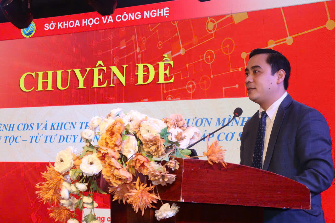 Hà Tĩnh khai giảng khóa đào tạo nâng cao năng lực số cho cán bộ phụ trách chuyển đổi số cấp xã năm 2025