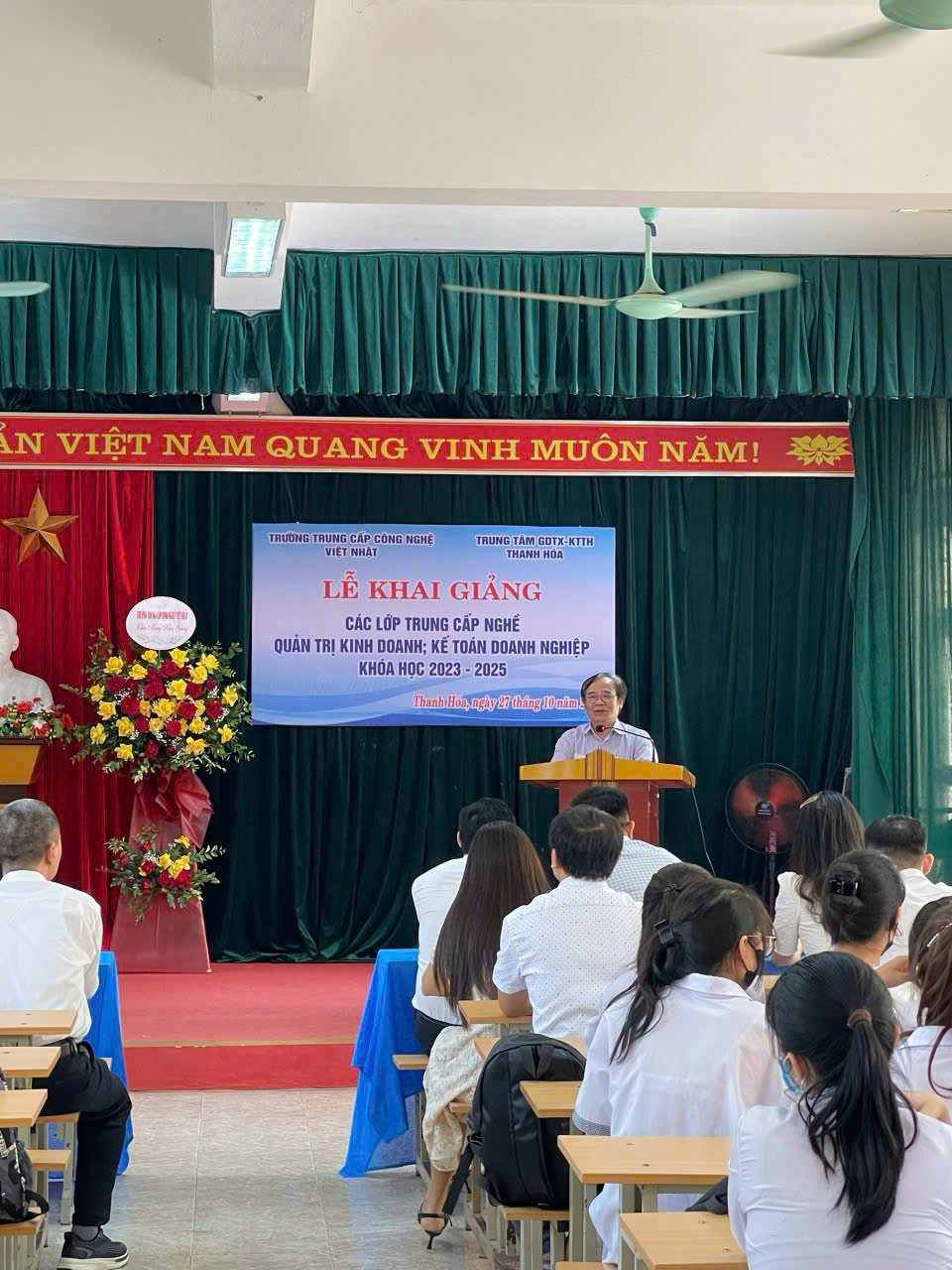 GIẢI PHÁP GIÁO DỤC HƯỚNG NGHIỆP SỚM, PHÁT HIỆN, ĐỊNH HƯỚNG NGHỀ NGHIỆP THEO NĂNG LỰC CÁ NHÂN CHO HỌC SINH TIỂU HỌC