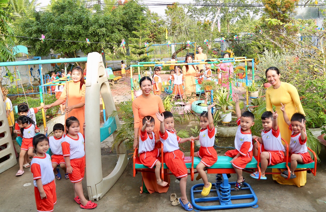 Miễn phí cho học sinh từ mầm non đến giáo dục phổ thông