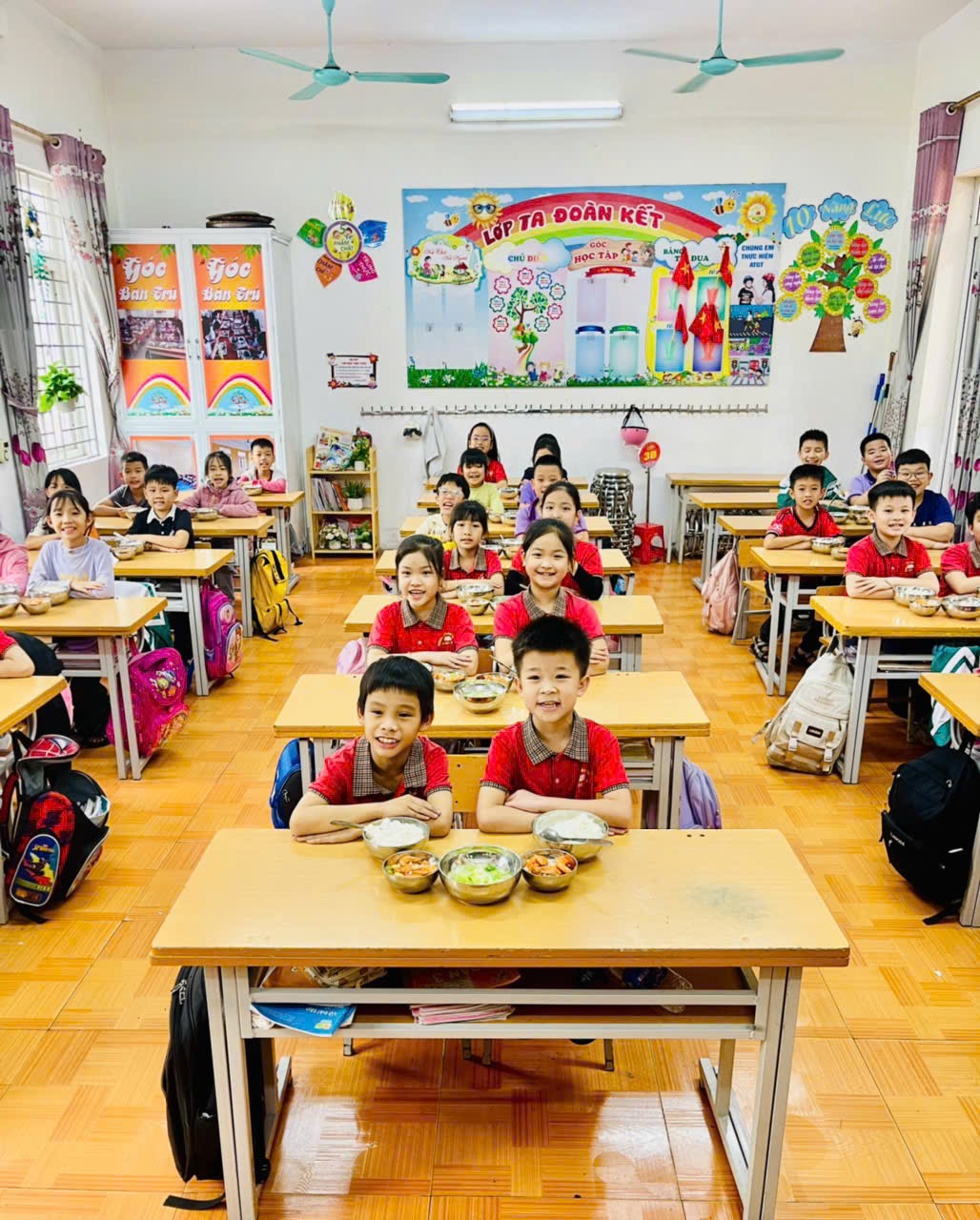 Trường tiểu học Dữu Lâu (Việt Trì) Nâng cao chất lượng bữa ăn bán trú