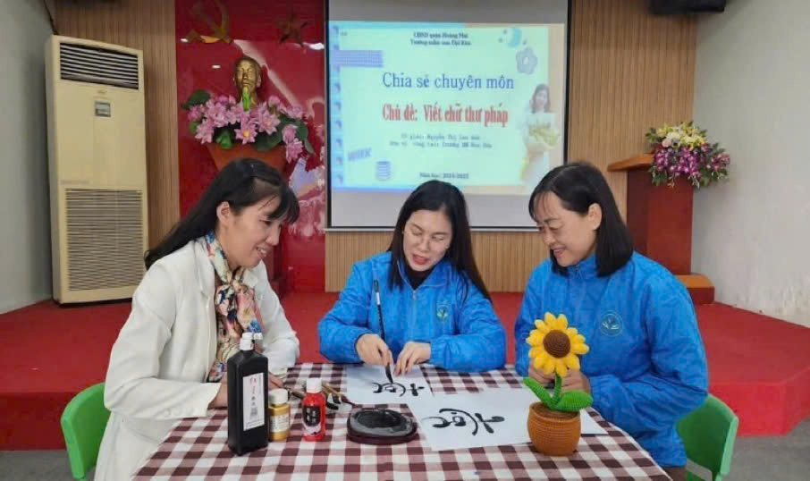 Trường Mầm non Hoa Sữa chia sẻ chuyên môn tại Hội đồng xét duyệt Giải thưởng “Nhà giáo Hoàng Mai tâm huyết, sáng tạo”