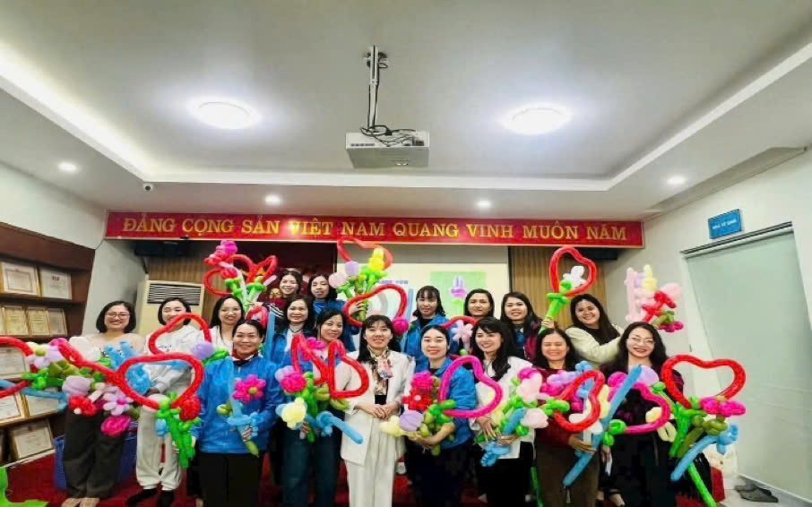 Trường Mầm non Hoa Sữa chia sẻ chuyên môn tại Hội đồng xét duyệt Giải thưởng “Nhà giáo Hoàng Mai tâm huyết, sáng tạo”