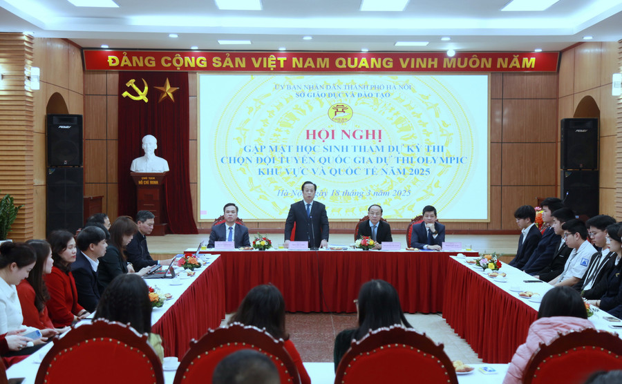 Hà Nội động viên học sinh trước kỳ thi tuyển chọn đội tuyển Olympic quốc tế