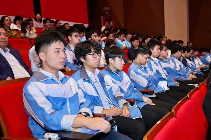 Danh sách đội tuyển quốc gia dự thi Olympic quốc tế và khu vực năm 2025
