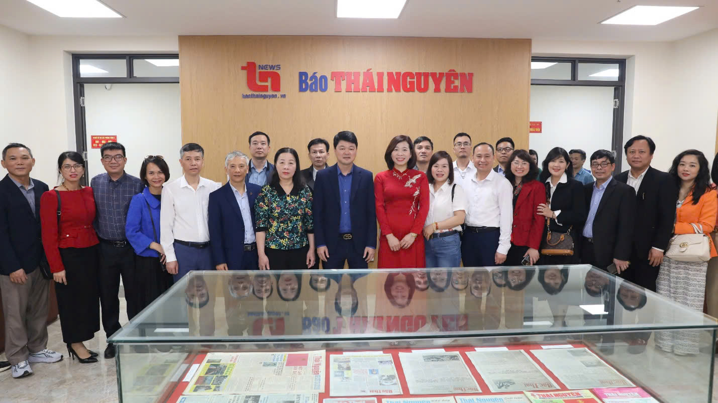 Đoàn công tác của Học viện Báo chí và Tuyên truyền nghiên cứu thực tế tại Thái Nguyên
