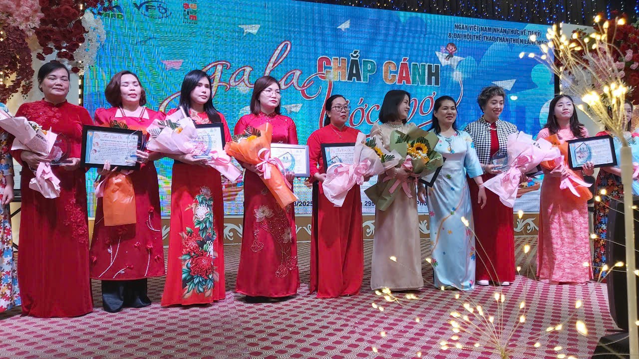 KỶ NIỆM NGÀY THẾ GIỚI NHẬN THỨC VỀ TỰ KỶ VÀ HOẠT ĐỘNG CỦA MẠNG LƯỚI NGƯỜI TỰ KỶ VIỆT NAM