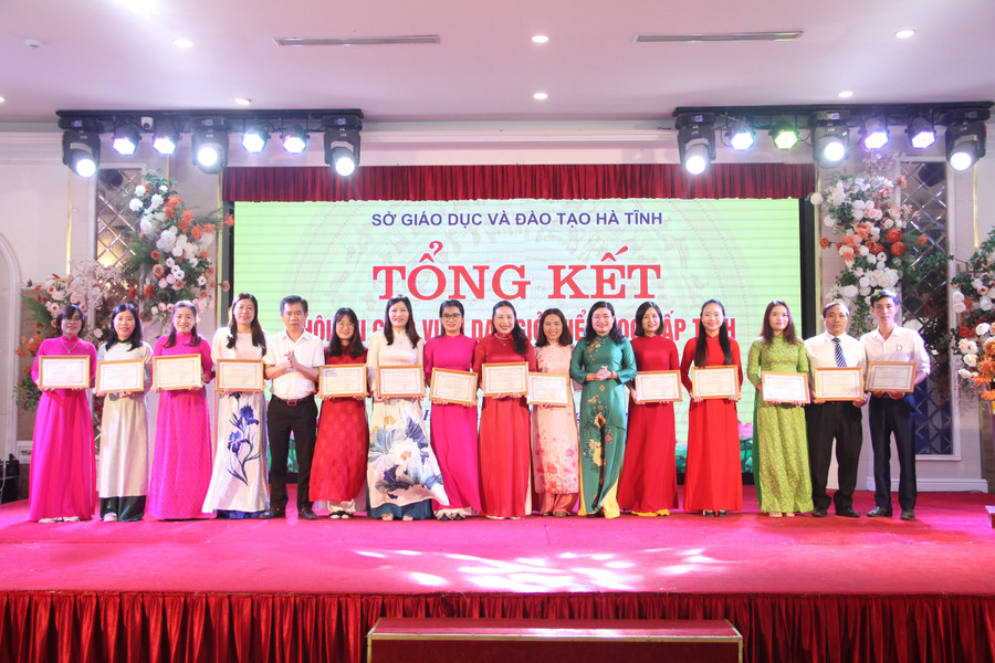 Hà Tĩnh vinh danh 165 giáo viên tiểu học dạy giỏi cấp tỉnh