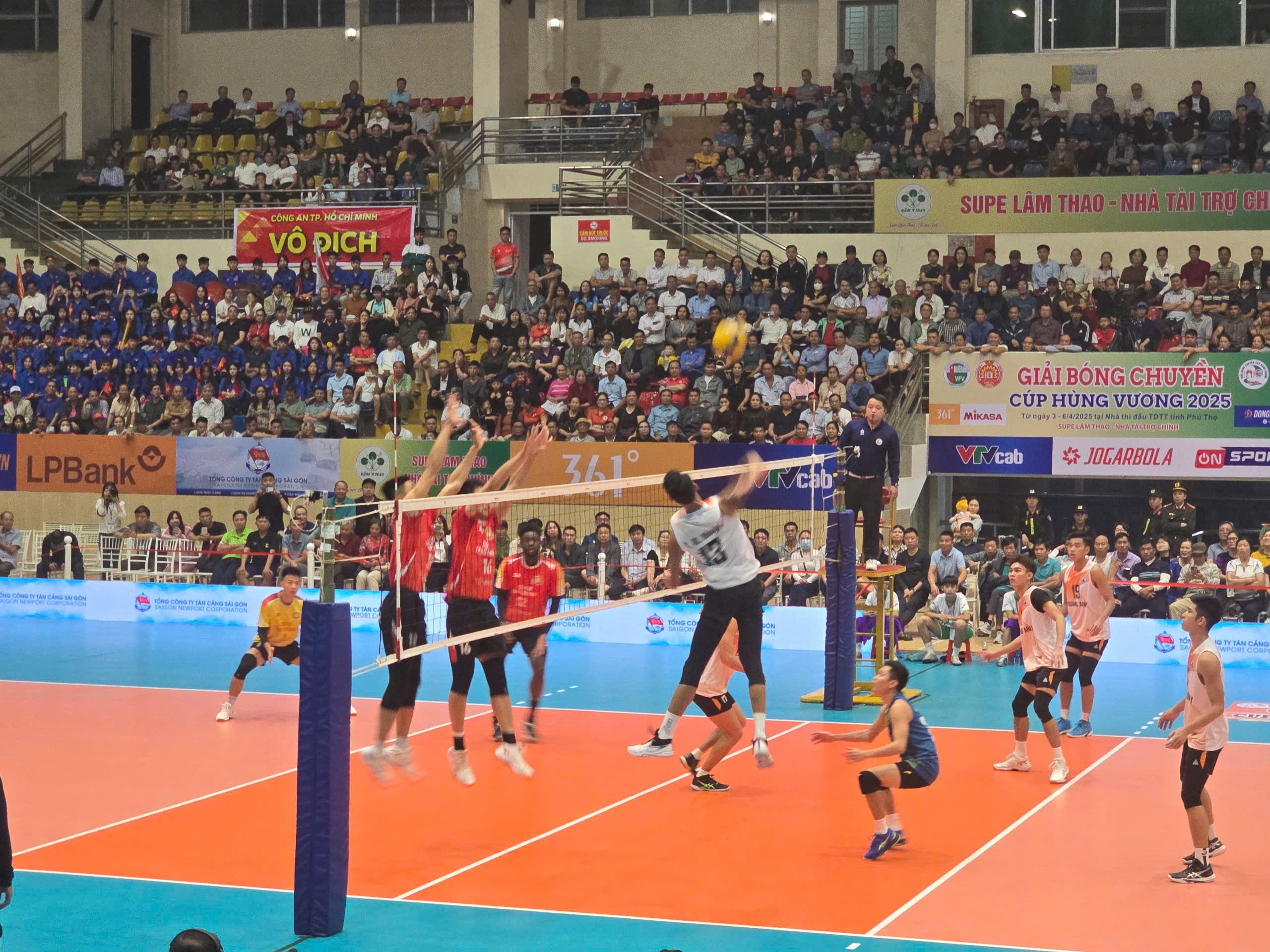 Sở Văn hóa, Thể thao và Du lịch Phú Thọ tổ chức khai mạc Giải Bóng chuyền Cúp Hùng Vương năm 2025