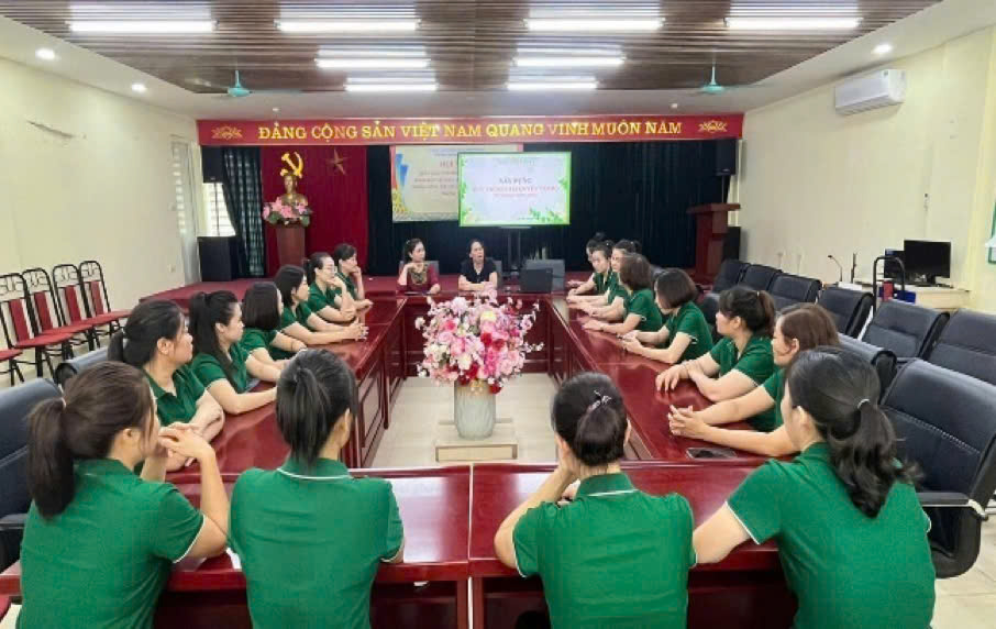 Cô Hiệu trưởng Lương Thị Xuân – Người thắp lửa yêu thương