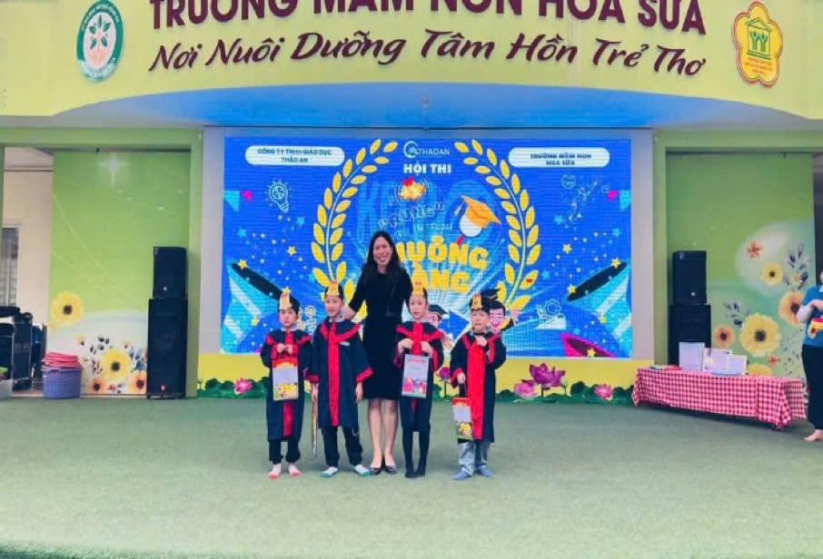 Cô Hiệu trưởng Lương Thị Xuân – Người thắp lửa yêu thương