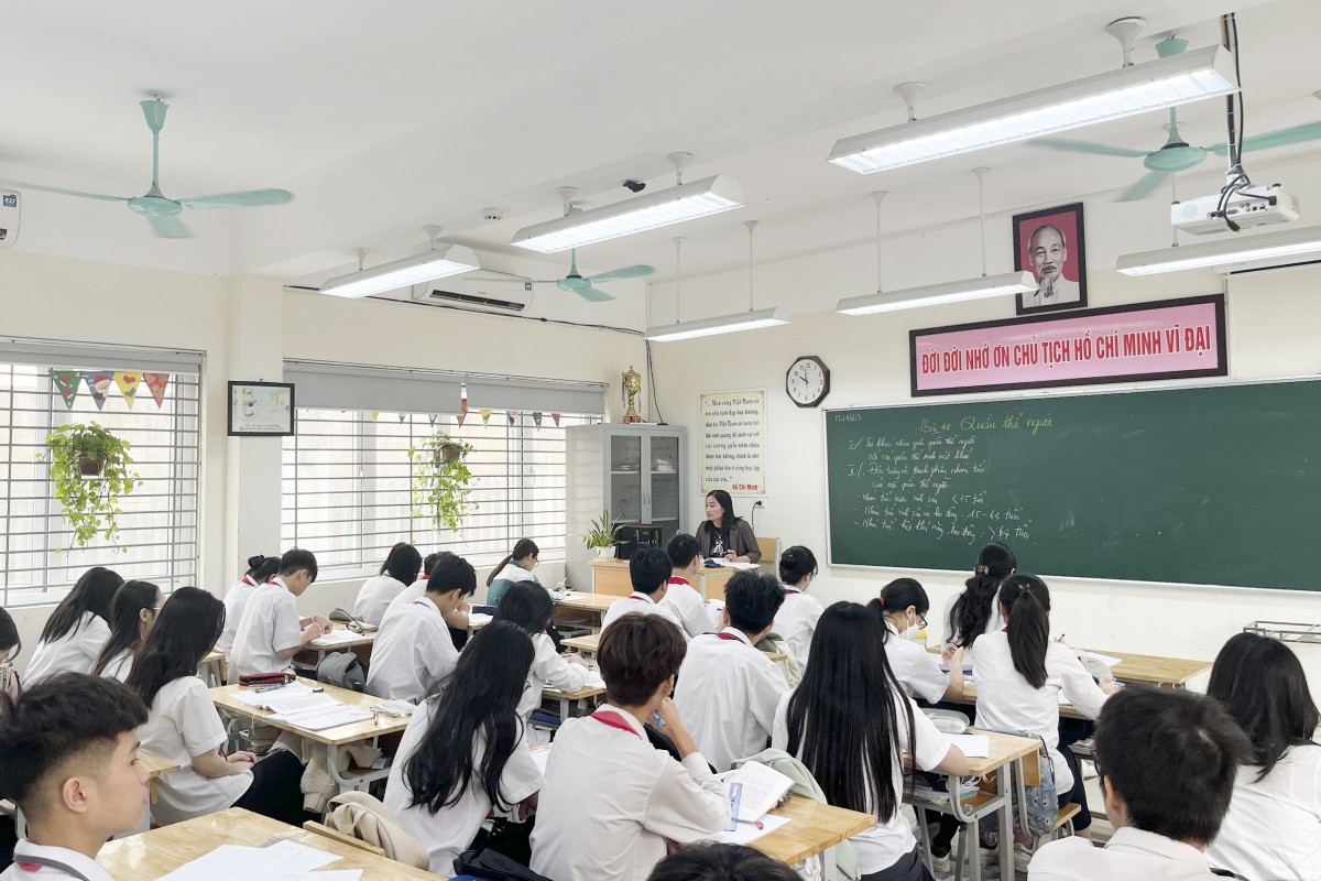 Bộ GD&ĐT đề xuất quy định mới về trả lương dạy thêm giờ cho nhà giáo công lập