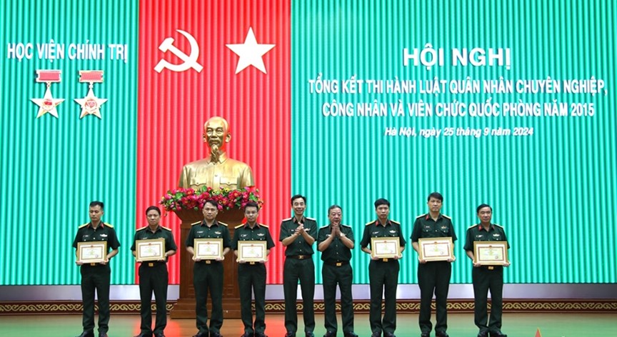 GIẢI PHÁP ĐỊNH HƯỚNG TƯ TƯỞNG CHO QUÂN NHÂN CHUYÊN NGHIỆP TRƯỚC TÁC ĐỘNG CỦA MẠNG XÃ HỘI Ở HỌC VIỆN CHÍNH TRỊ HIỆN NAY