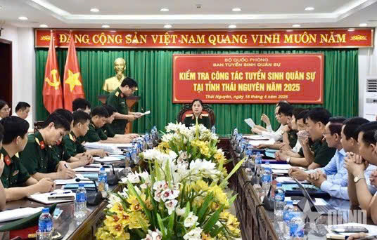 NHÀ TRƯỜNG QUÂN ĐỘI GÓP PHẦN TÔ THẮM TRUYỀN THỐNG VẺ VANG 80 NĂM CỦA NỀN GIÁO DỤC CÁCH MẠNG VIỆT NAM
