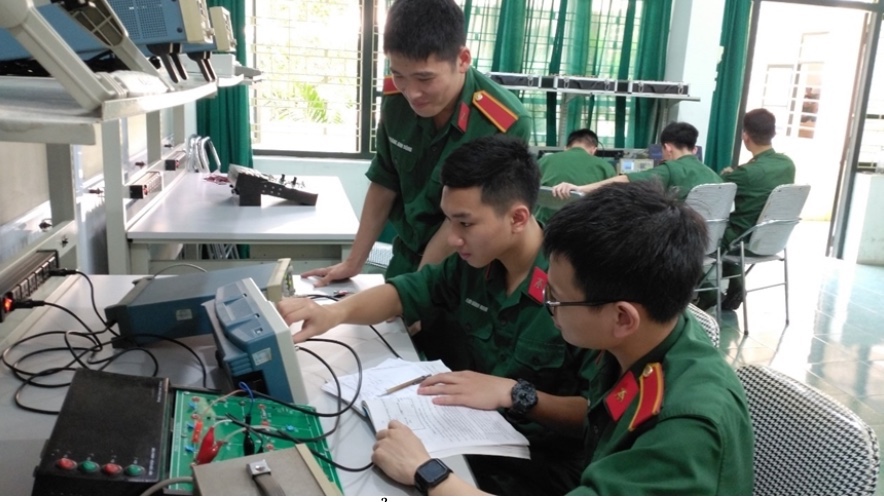 ĐỔI MỚI PHƯƠNG PHÁP TỰ HỌC CỦA HỌC VIÊN Ở NHÀ TRƯỜNG QUÂN ĐỘI TRONG KỶ NGUYÊN SỐ
