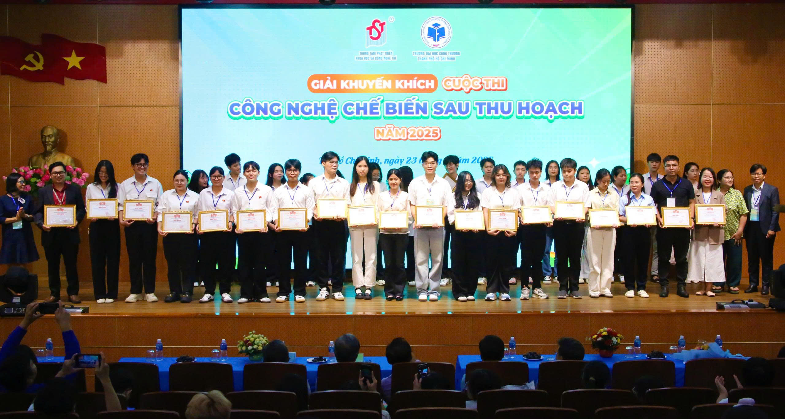 Nhiều tác phẩm ấn tượng của sinh viên tại Cuộc thi Công nghệ Chế biến Sau thu hoạch năm 2025