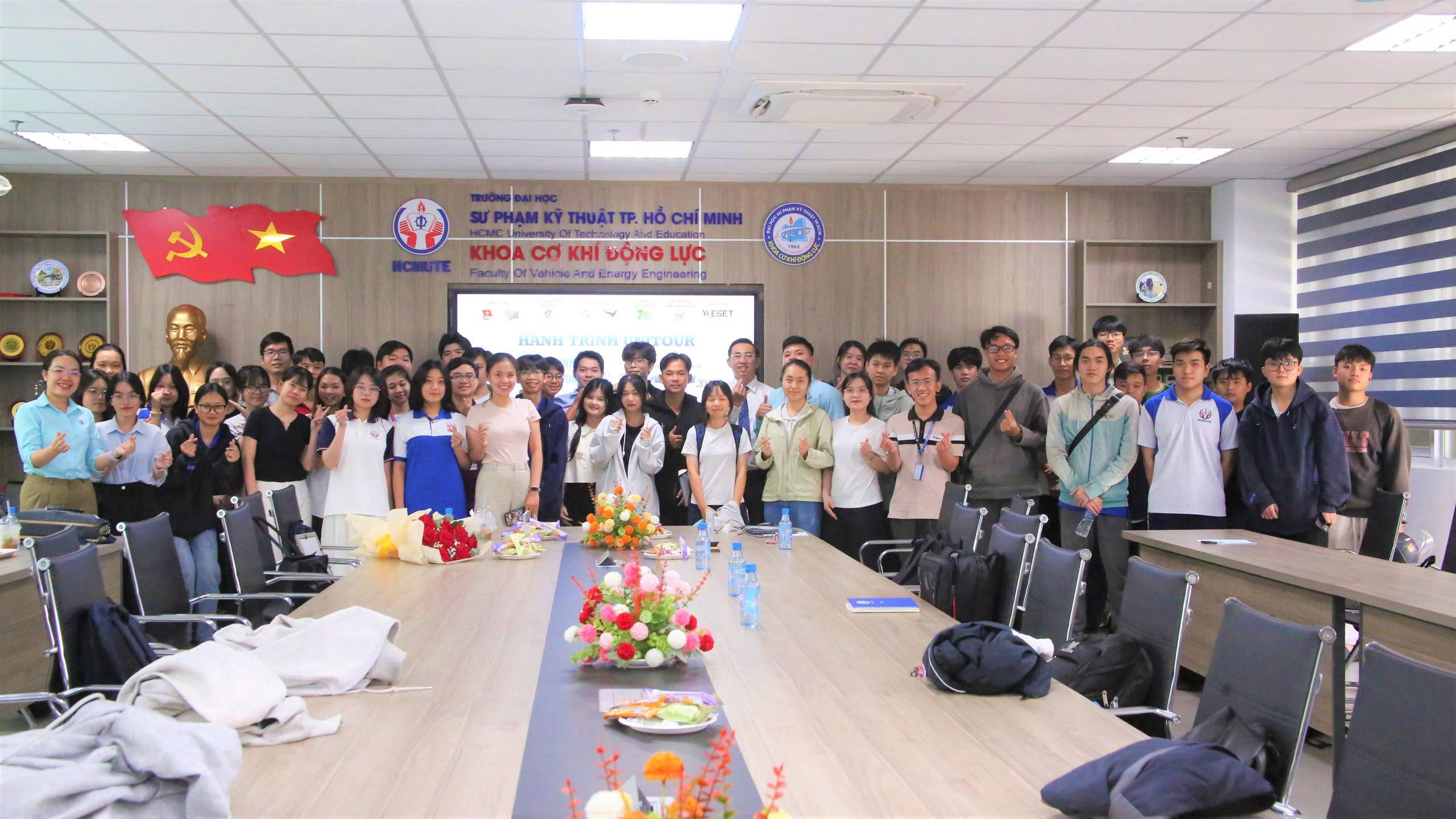 Thúc đẩy phong trào nghiên cứu khoa học, lan tỏa tinh thần học thuật trong sinh viên