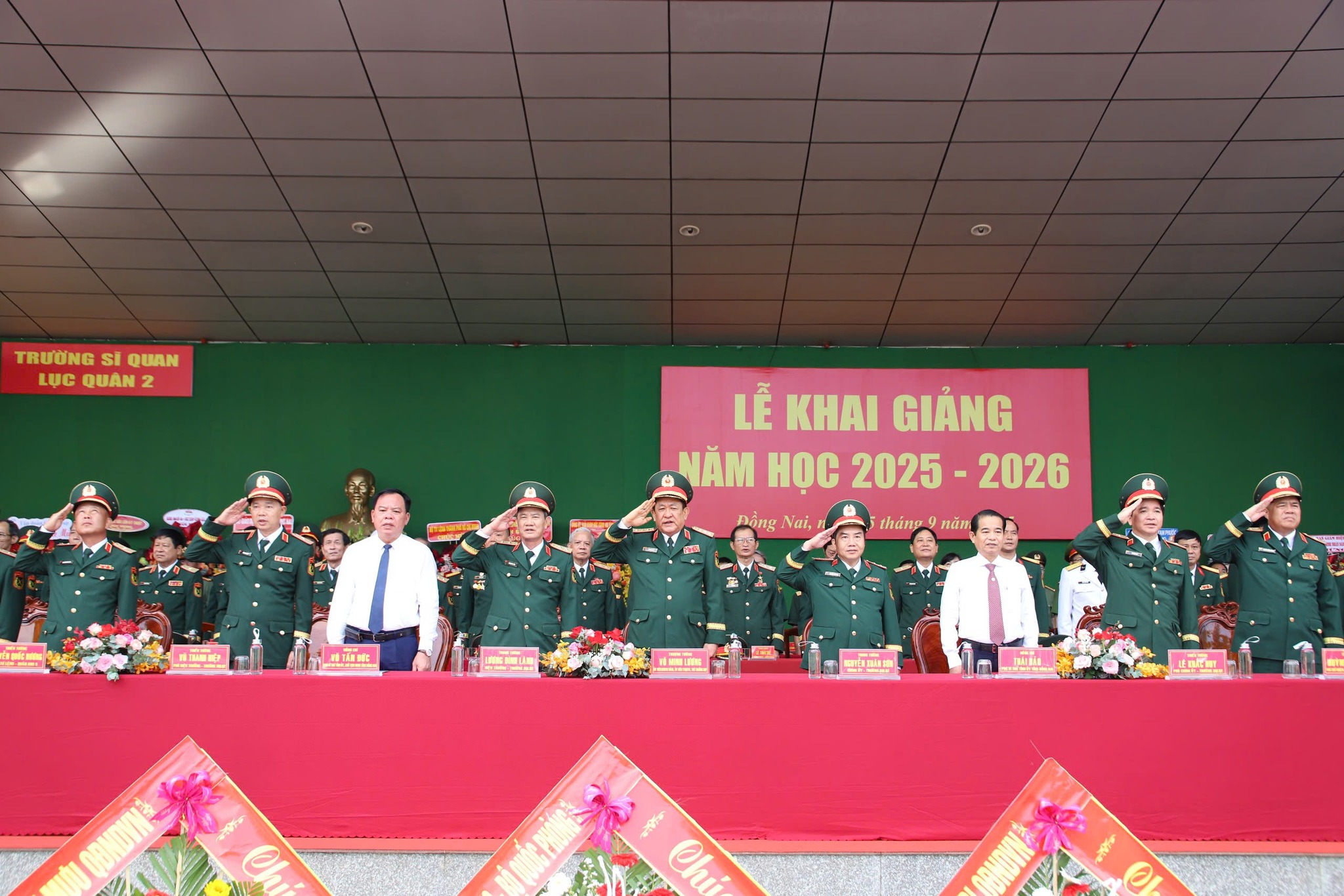 Trường Sĩ quan Lục quân 2 (Trường ĐH Nguyễn Huệ) Long trọng tổ chức lễ khai giảng năm học 2025-2026