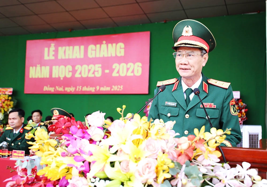 Trường Sĩ quan Lục quân 2 (Trường ĐH Nguyễn Huệ) Long trọng tổ chức lễ khai giảng năm học 2025-2026