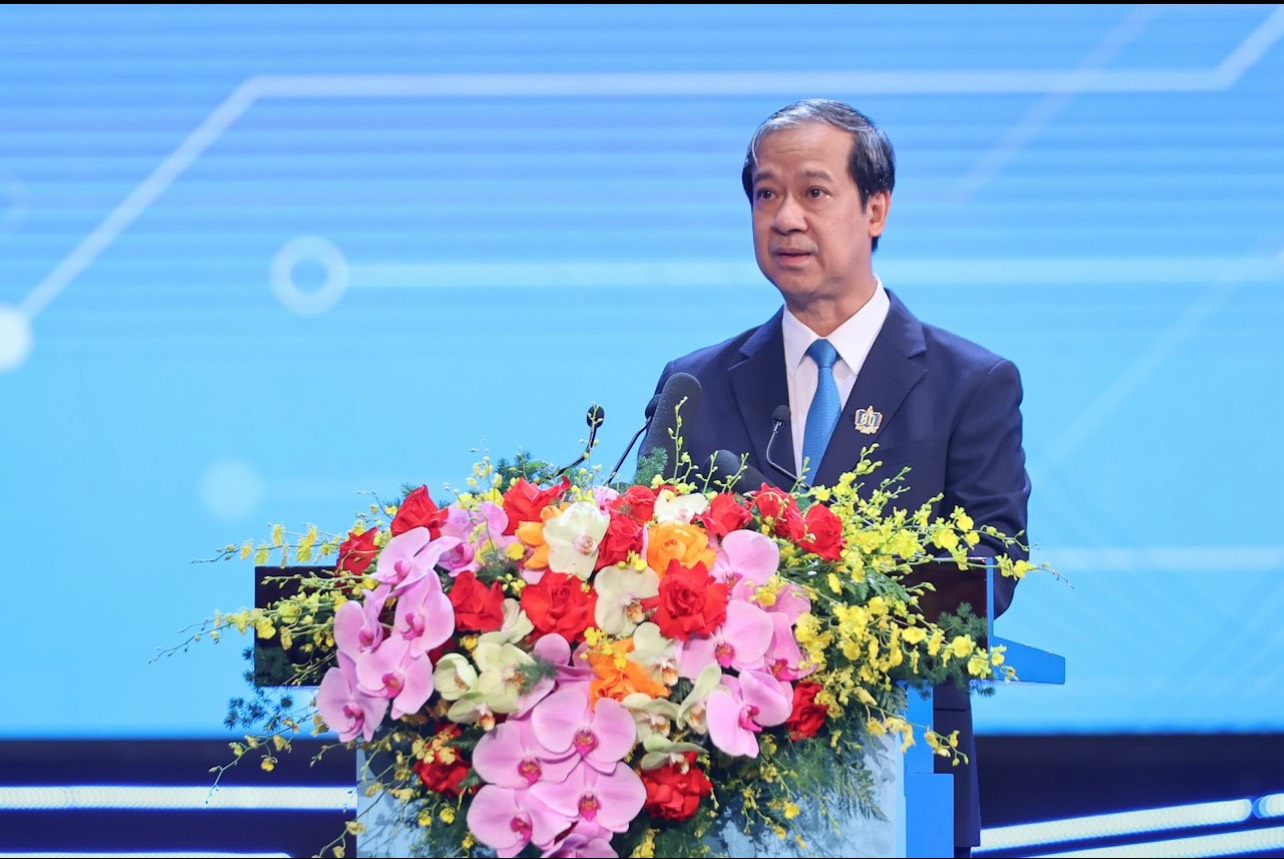 KHAI GIẢNG NĂM HỌC 2025–2026 GẮN VỚI KỶ NIỆM 80 NĂM TRUYỀN THỐNG NGÀNH GIÁO DỤC: TỰ HÀO, TRÁCH NHIỆM VÀ KHÁT VỌNG