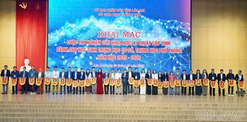 Trường THPT Lào Cai dẫn đầu về số lượng giải tại Cuộc thi Khoa học, kỹ thuật cấp tỉnh năm học 2025-2026