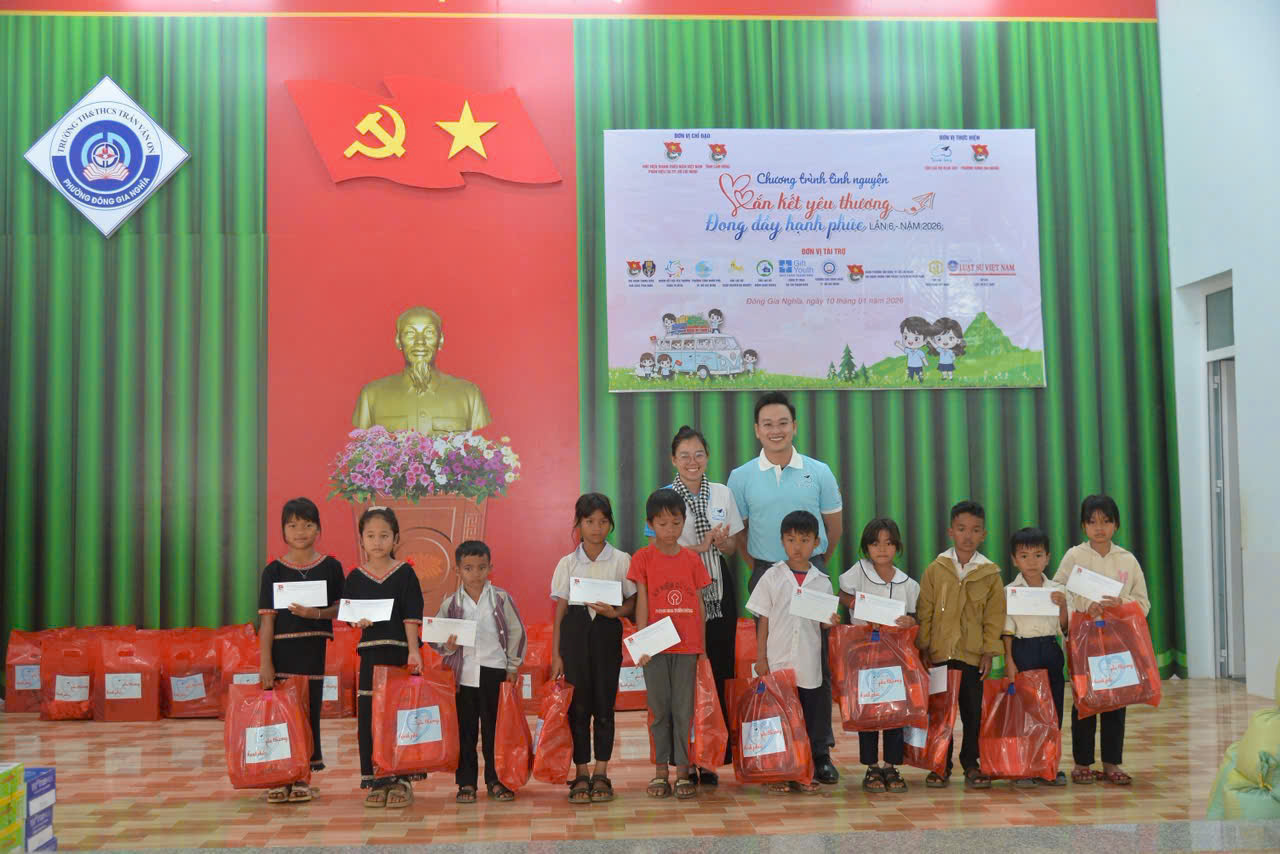 TP. Hồ Chí Minh: Chương trình tình nguyện “ Gắn kết yêu thương - Đong đầy hạnh phúc”