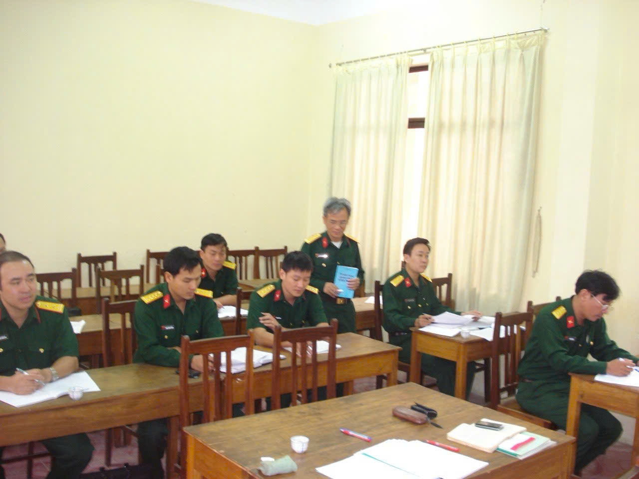 ĐẶC ĐIỂM VÀ MỘT SỐ YÊU CẦU CHUNG KHI SỬ DỤNG CÁC PHƯƠNG PHÁP DẠY HỌC TÍCH CỰC TRONG DẠY HỌC Ở NHÀ TRƯỜNG QUÂN ĐỘI