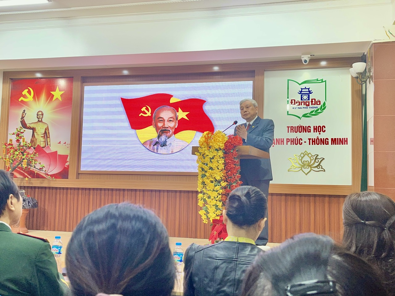 Trường THPT Đông Đô kỷ niệm 96 năm thành lập Đảng Cộng sản Việt Nam và sơ kết học kì I năm học 2025–2026
