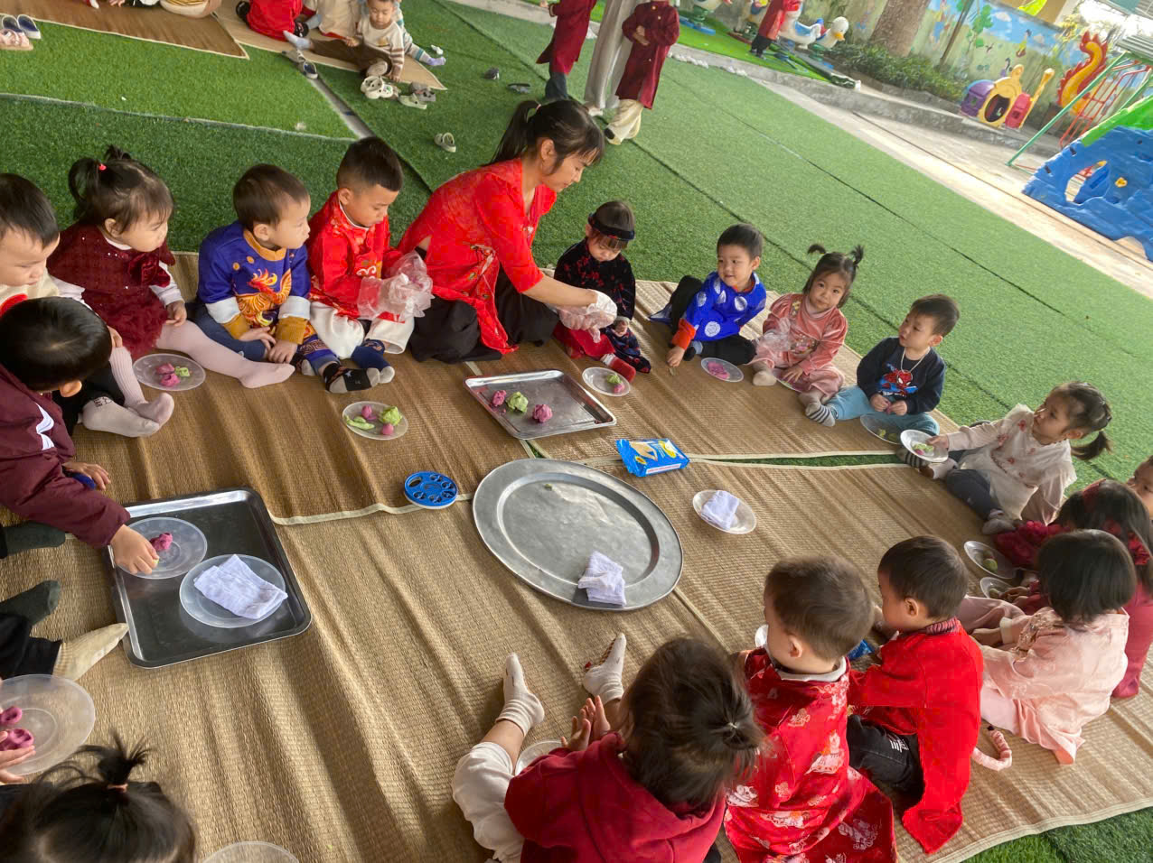Yên Mạc – Ninh Bình: Trường Mầm non Yên Lâm tổ chức chương trình Tết cho trẻ em