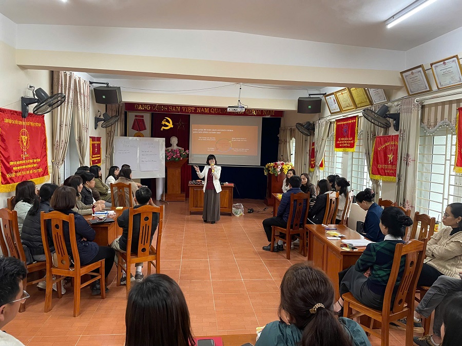 Yên Bái: Tập huấn lớp sơ cứu cảm xúc cho cán bộ điều dưỡng