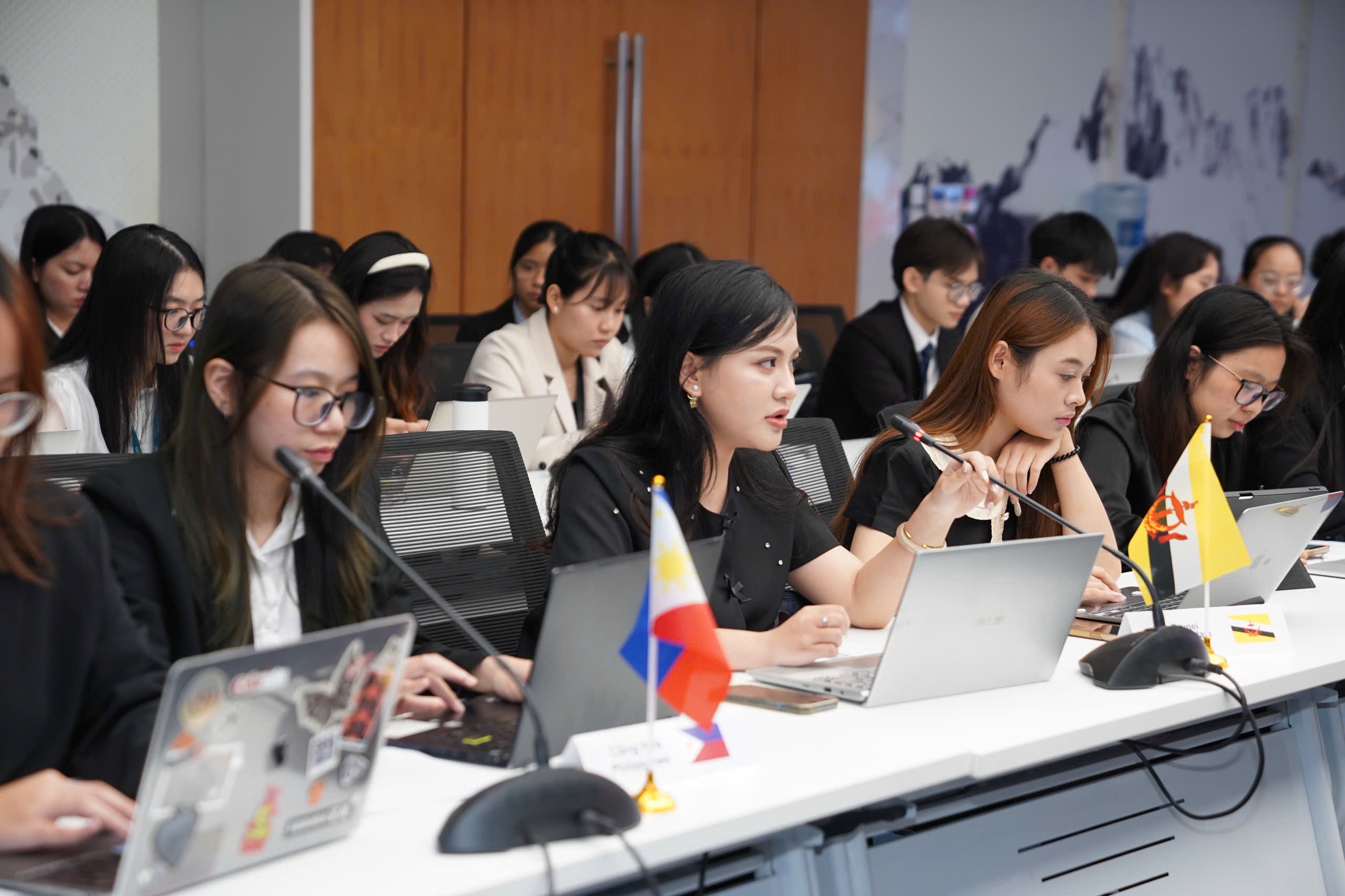 Hội nghị mô phỏng về Hợp tác Giáo dục – Đào tạo ASEAN: Trải nghiệm thực tiễn giàu ý nghĩa cho những Nhà ngoại giao tương lai