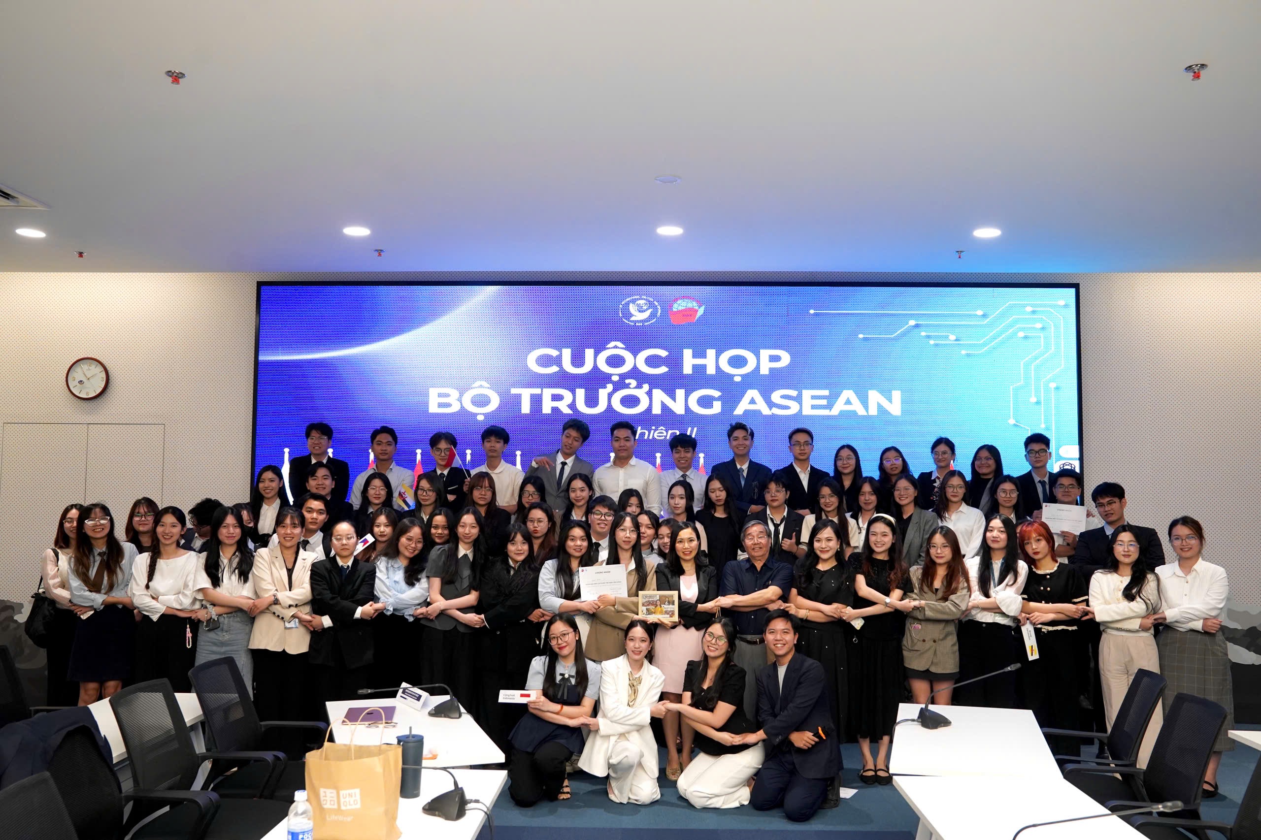 Hội nghị mô phỏng về Hợp tác Giáo dục – Đào tạo ASEAN: Trải nghiệm thực tiễn giàu ý nghĩa cho những Nhà ngoại giao tương lai