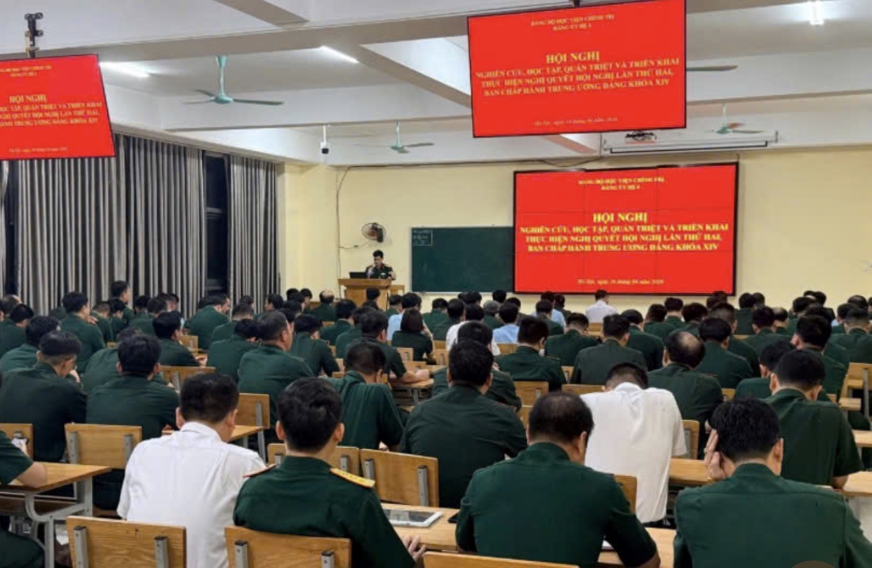 KHÔNG “MÂU THUẪN” GIỮA TRỌNG DỤNG NHÂN TÀI VÀ KỶ LUẬT QUÂN ĐỘI - LUẬN CỨ BÁC BỎ CÁC QUAN ĐIỂM SAI TRÁI, THÙ ĐỊCH HIỆN NAY