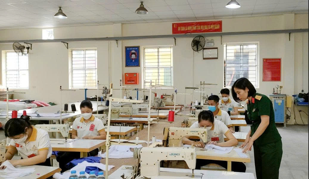 QUẢN LÝ GIÁO DỤC NGHỀ NGHIỆP TRONG KỶ NGUYÊN SỐ: NHỮNG VẤN ĐỀ ĐẶT RA VÀ GIẢI PHÁP ĐỘT PHÁ