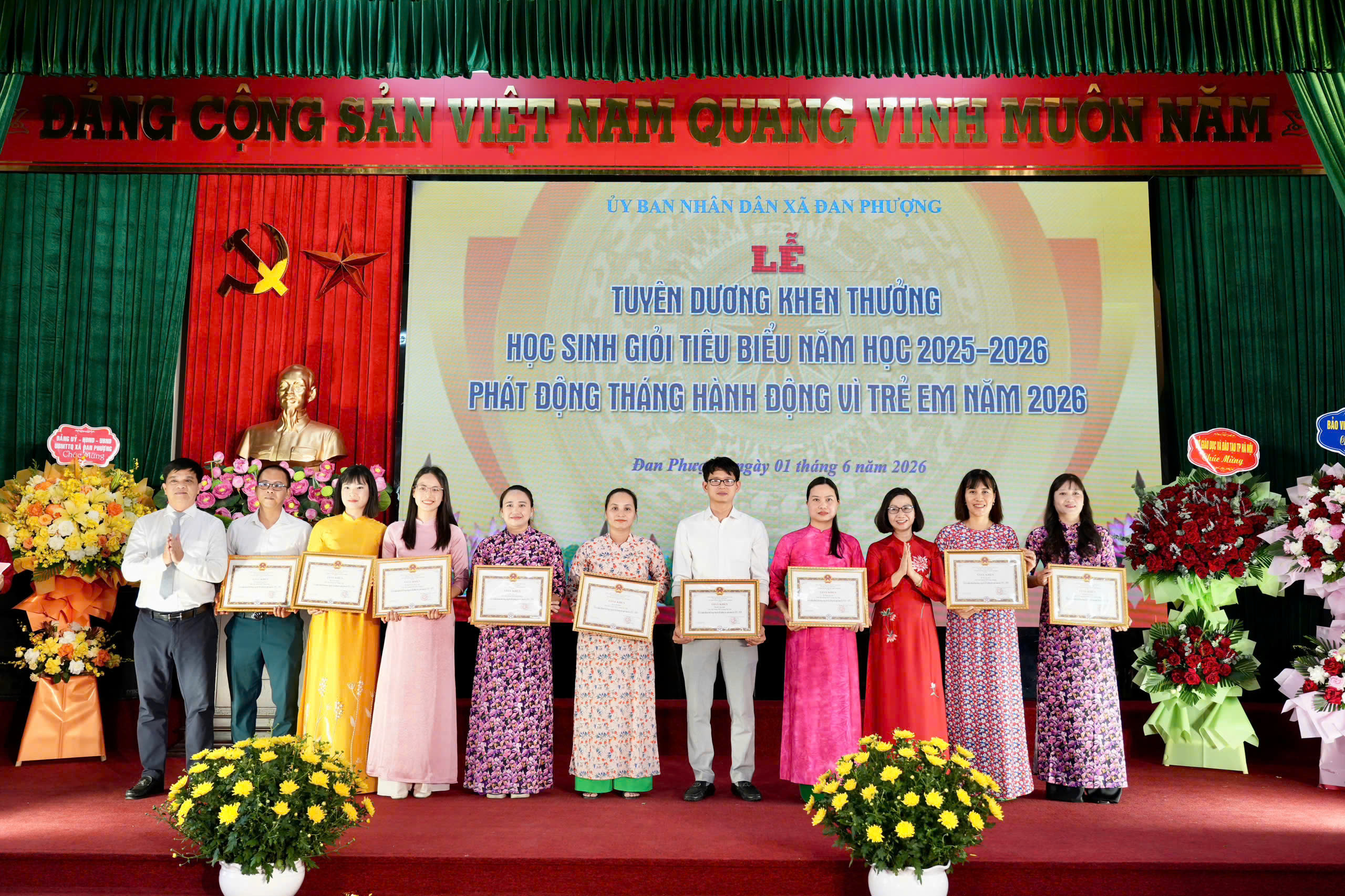 Đan Phượng tuyên dương học sinh giỏi tiêu biểu, phát động Tháng hành động vì trẻ em năm 2026
