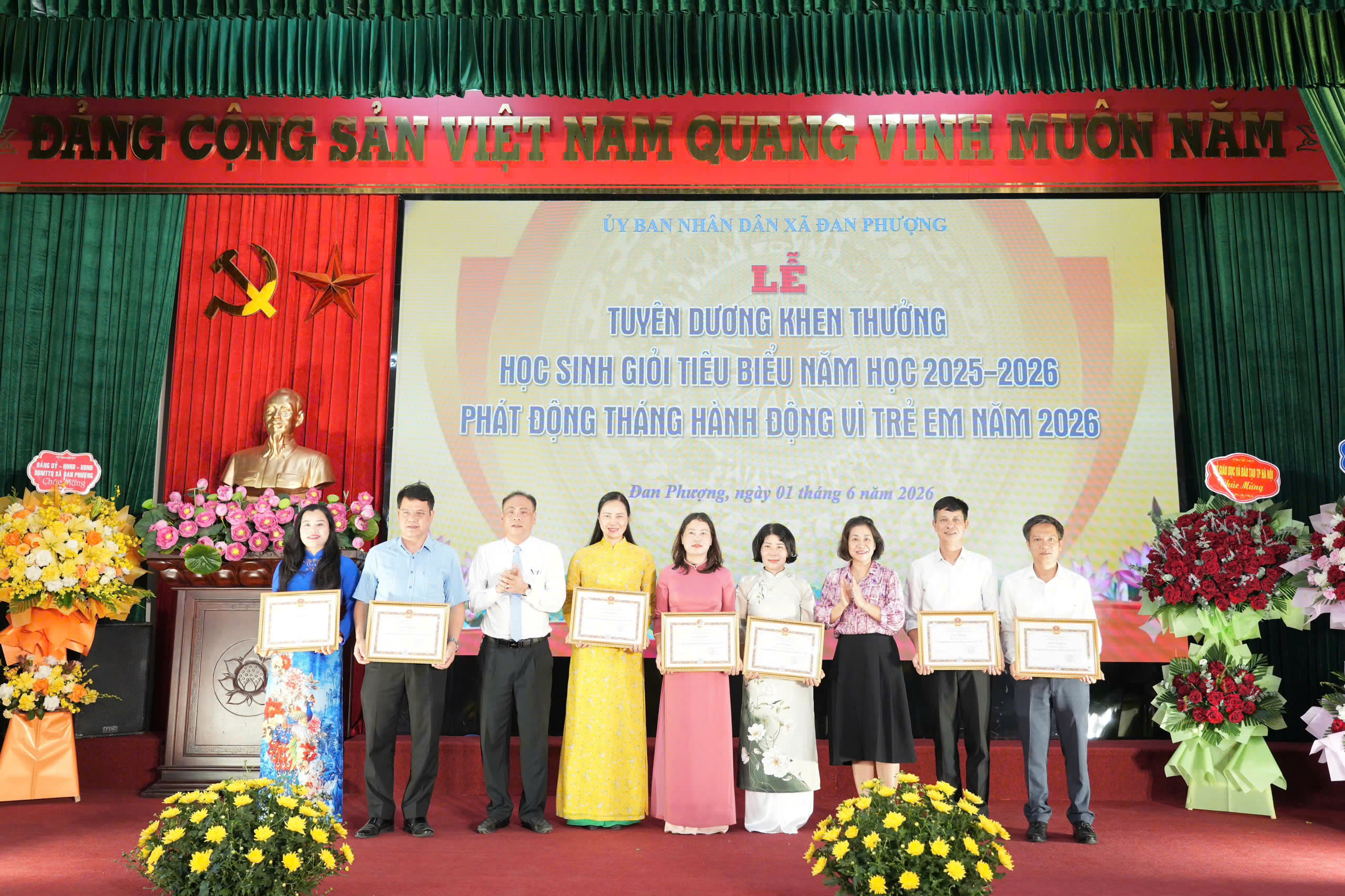 Đan Phượng tuyên dương học sinh giỏi tiêu biểu, phát động Tháng hành động vì trẻ em năm 2026