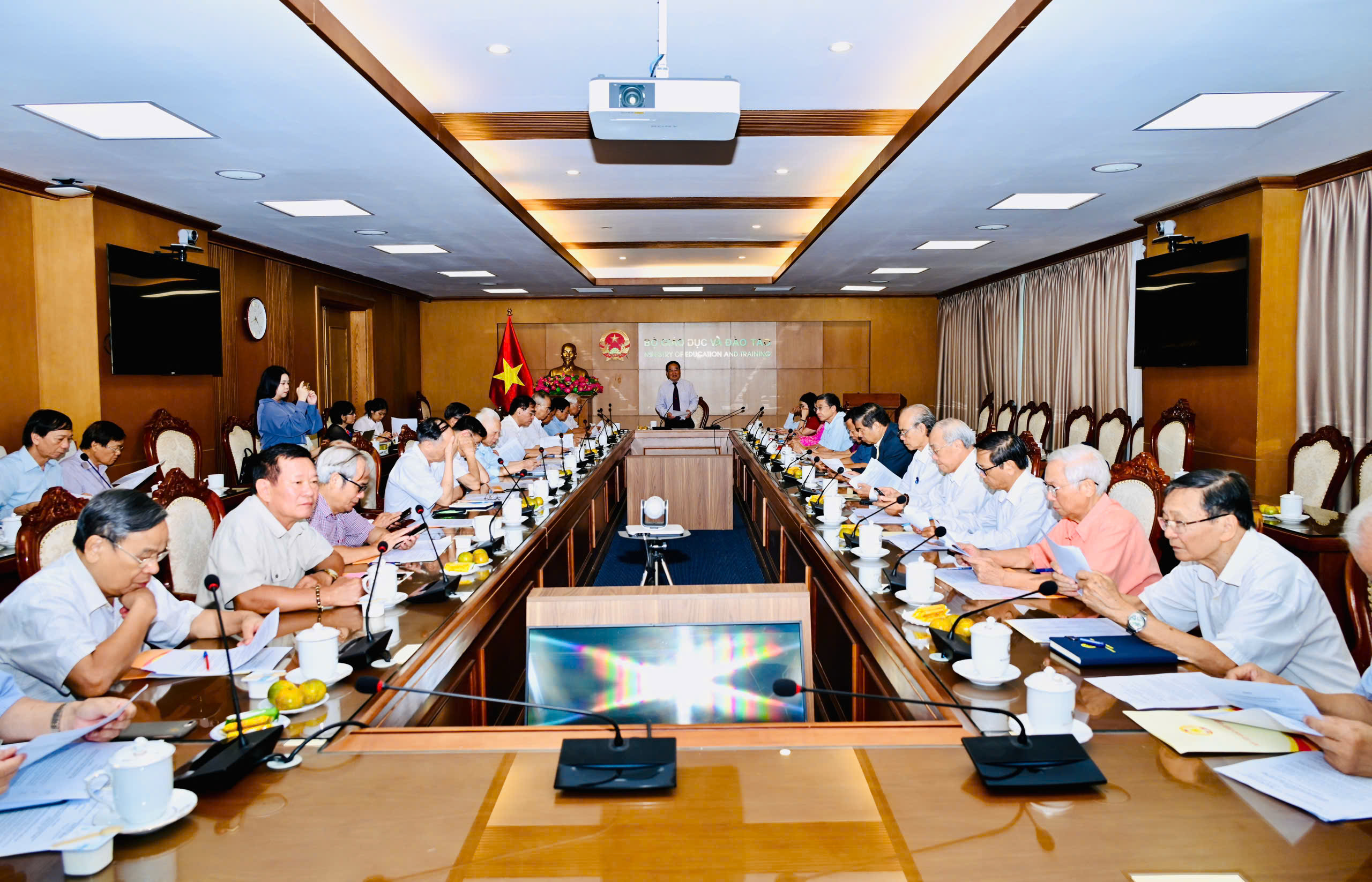 HỘI CỰU GIÁO CHỨC VIỆT NAM TỔ CHỨC HỘI NGHỊ BAN THƯỜNG VỤ LẦN THỨ IV, NHIỆM KỲ 2024–2029