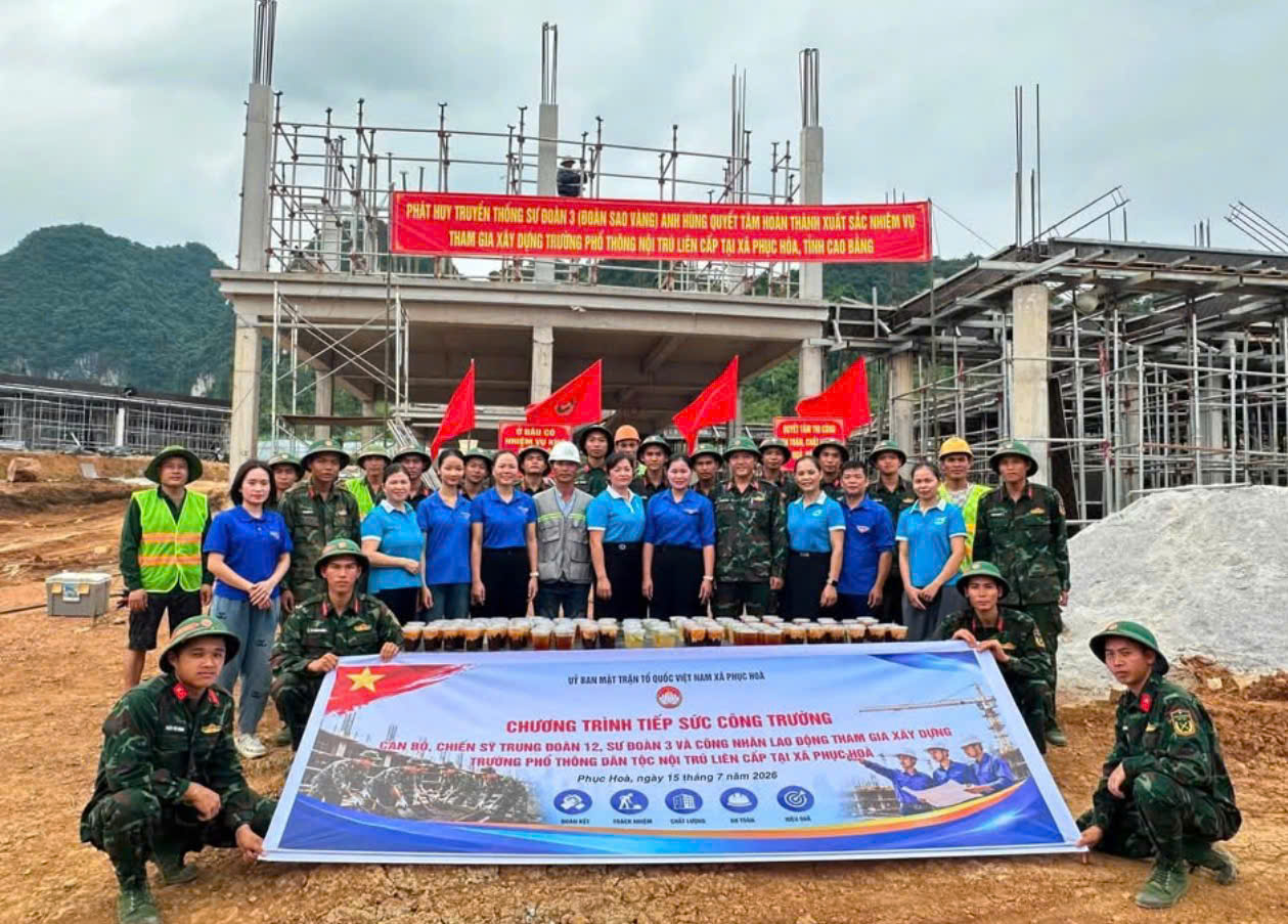 Chung sức vì học sinh vùng biên: Cao Bằng biểu dương mô hình huy động toàn xã hội xây dựng trường học