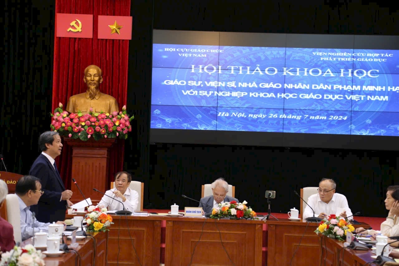 MỘT TẦM NHÌN CHIẾN LƯỢC, TOÀN DIỆN, KHOA HỌC  VÀ SÂU SẮC VỀ GIÁO DỤC VIỆT NAM ĐẦU THẾ KỶ 21