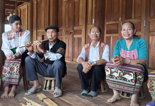 ‘Người lái đò’ nơi rẻo cao và hành trình hồi sinh chữ Thái cổ