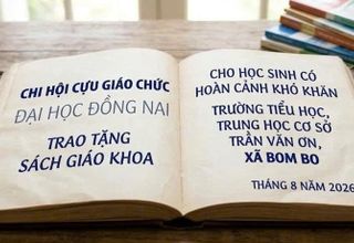 CHI HỘI CỰU GIÁO CHỨC ĐẠI HỌC ĐỒNG NAI TRAO TẶNG SÁCH GIÁO KHOA CHO HỌC SINH CÓ HOÀN CẢNH KHÓ KHĂN TRƯỜNG TIỂU HỌC, TRUNG HỌC CƠ SỞ TRẦN VĂN ƠN- XÃ BOM BO THÀNH PHỐ ĐỒNG NAI