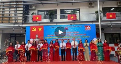 Trường Tiểu học Ái Mộ A Tổ Chức Lễ Khai Giảng và Gắn Biển Công Trình Nhân Kỷ Niệm 70 Năm Giải Phóng